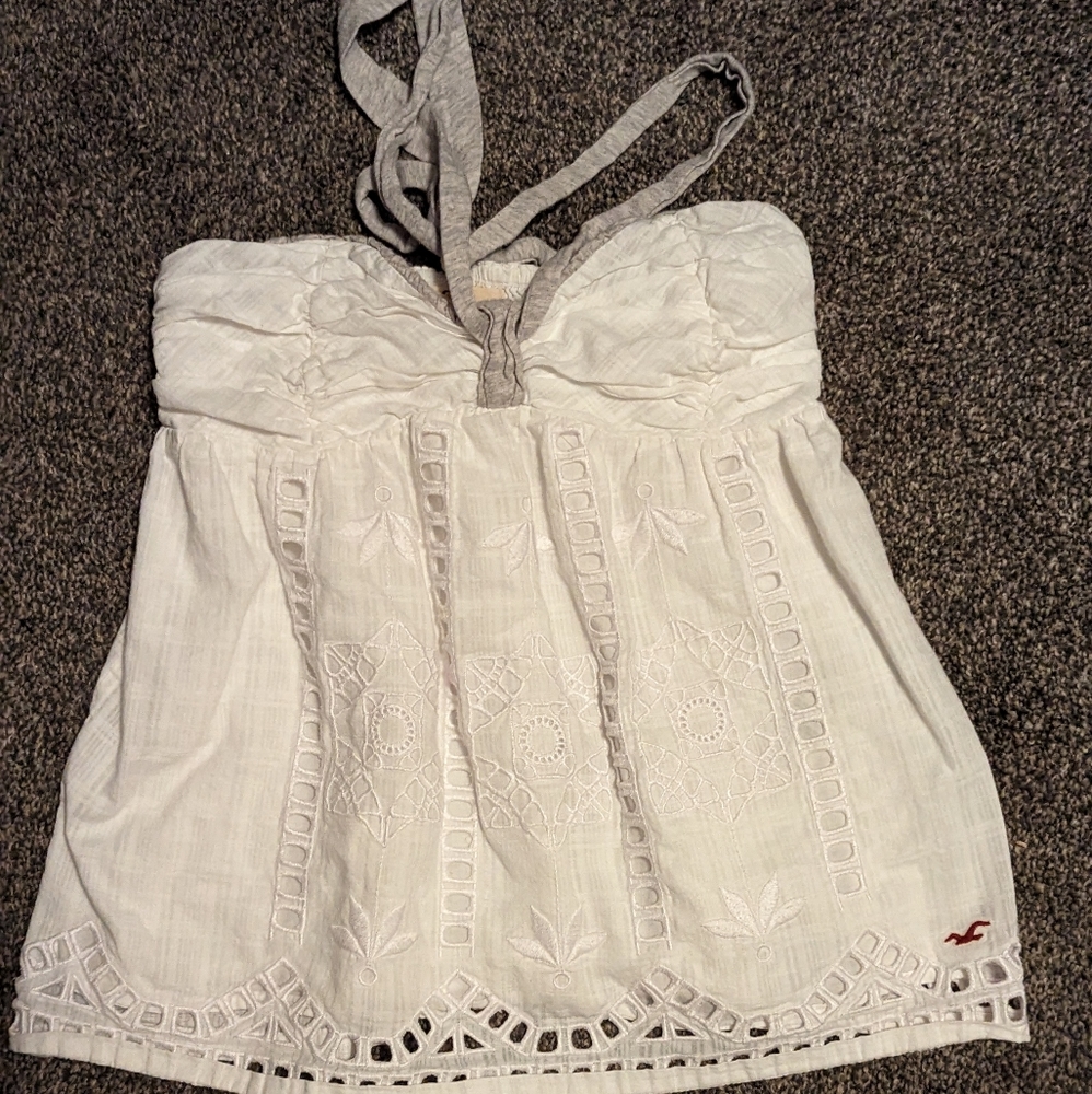 Hollister top size medium